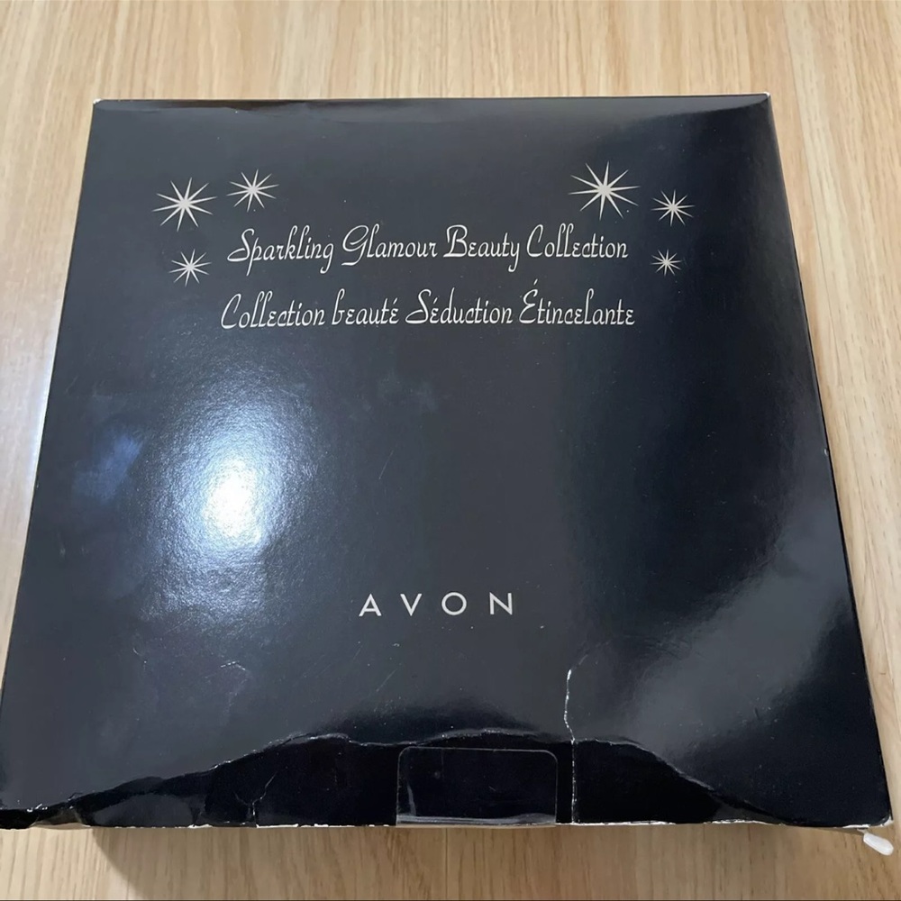 AVON Sparlking Glamour Beauty Collection GIFT SET Eyeshadow Mascara Lipstick